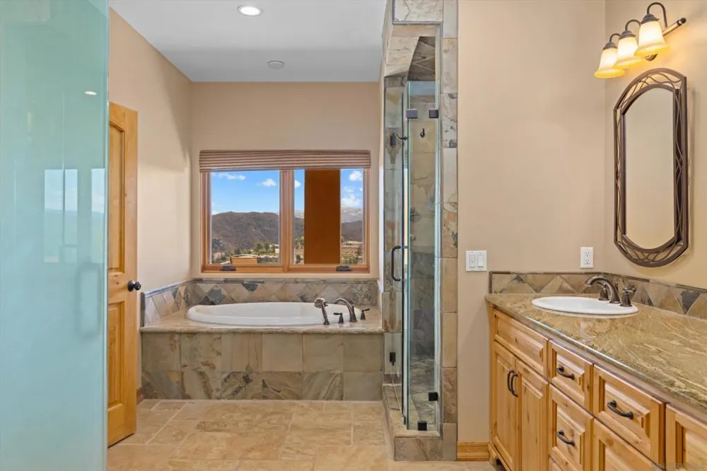 3023 Via Viejas Alpine, CA 91901