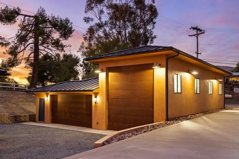 3023 Via Viejas Alpine, CA 91901