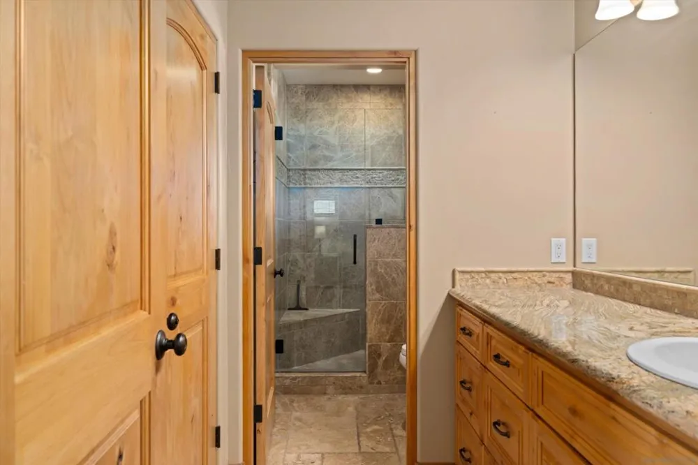 3023 Via Viejas Alpine, CA 91901