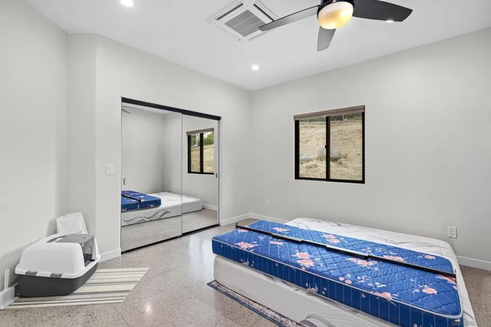 3023 Via Viejas Alpine, CA 91901