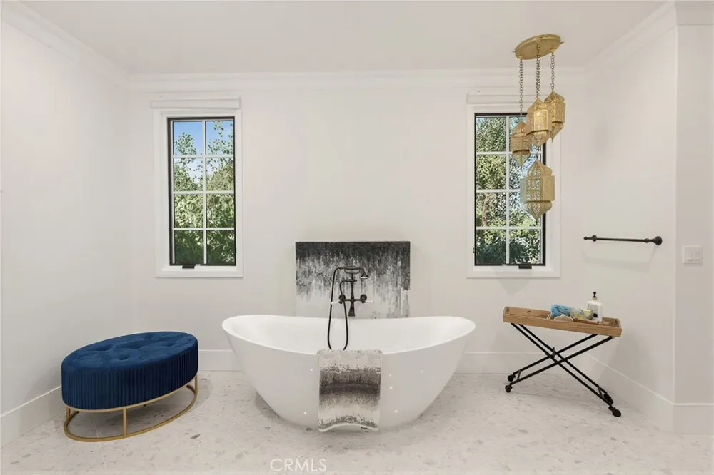 339 W Longden Avenue Arcadia, CA 91007