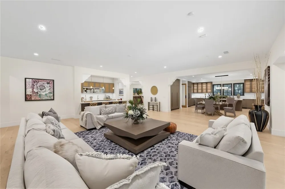 339 W Longden Avenue Arcadia, CA 91007