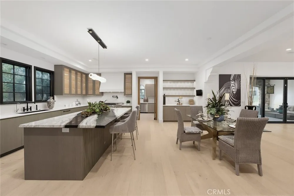 339 W Longden Avenue Arcadia, CA 91007