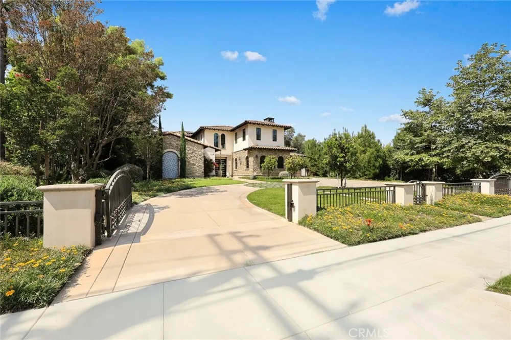 339 W Longden Avenue Arcadia, CA 91007