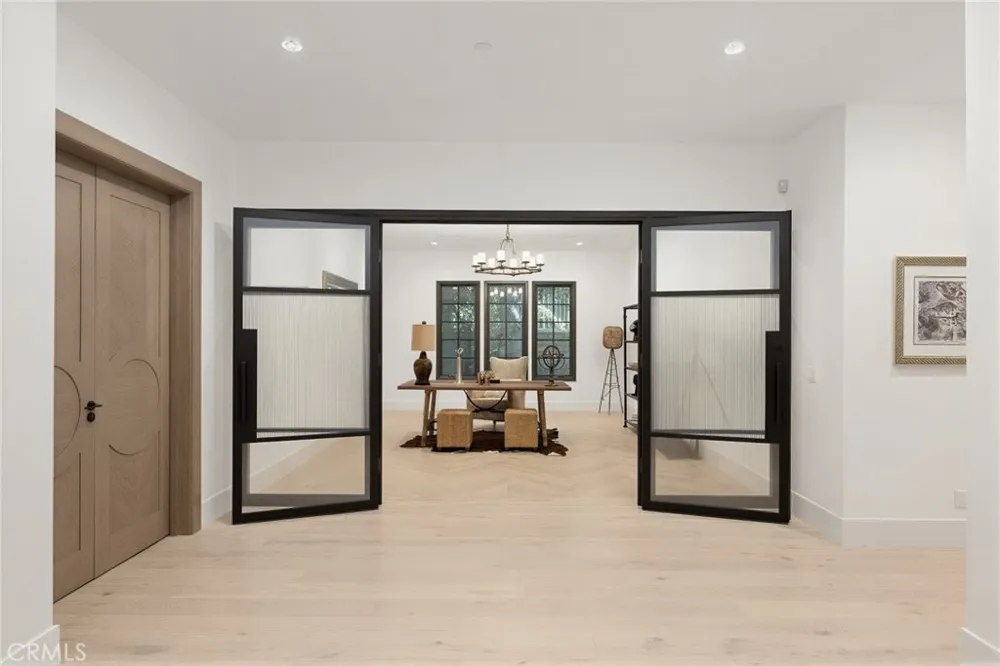 339 W Longden Avenue Arcadia, CA 91007