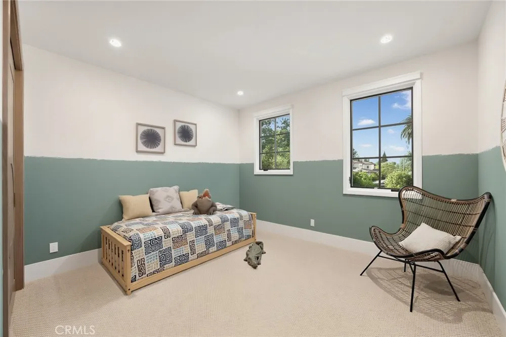 339 W Longden Avenue Arcadia, CA 91007