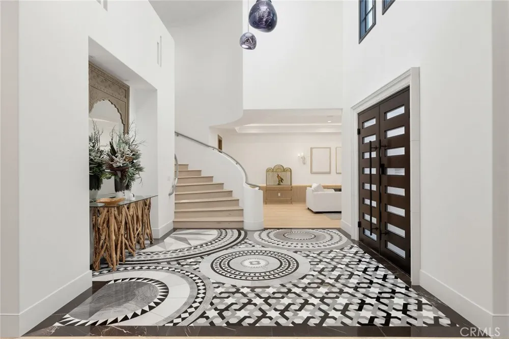 339 W Longden Avenue Arcadia, CA 91007