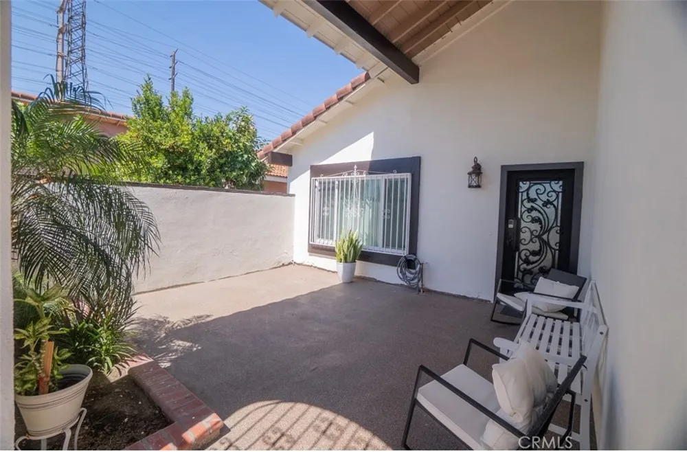 19912 Claretta Cerritos, CA 90703