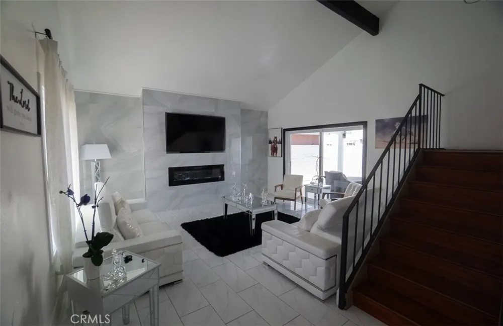 19912 Claretta Cerritos, CA 90703