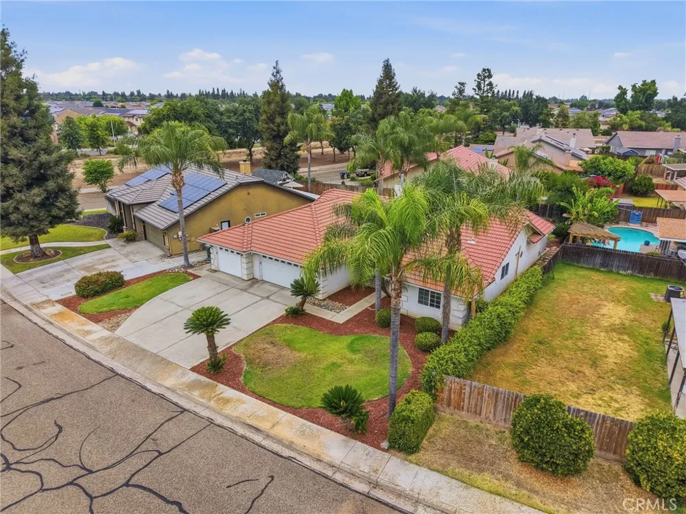 4106 E Westcott Visalia, CA 93292