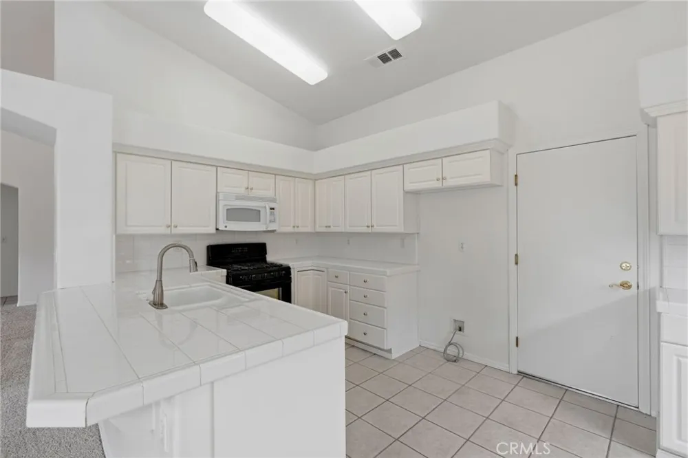 4106 E Westcott Visalia, CA 93292