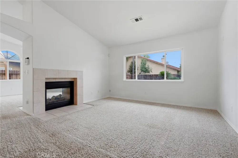 4106 E Westcott Visalia, CA 93292