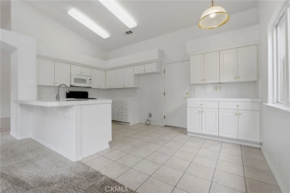 4106 E Westcott Visalia, CA 93292