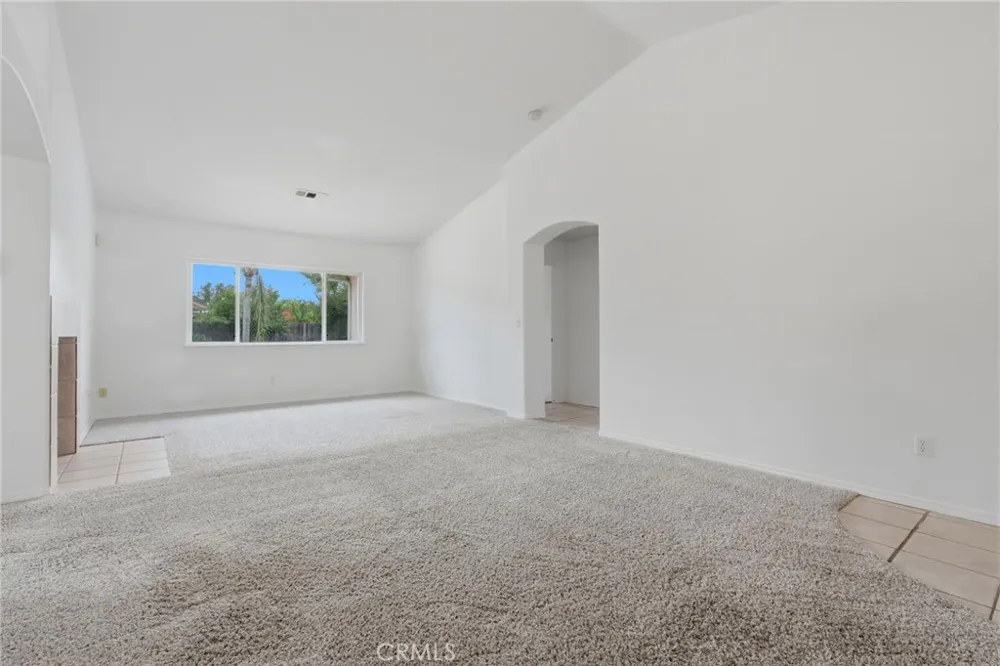 4106 E Westcott Visalia, CA 93292
