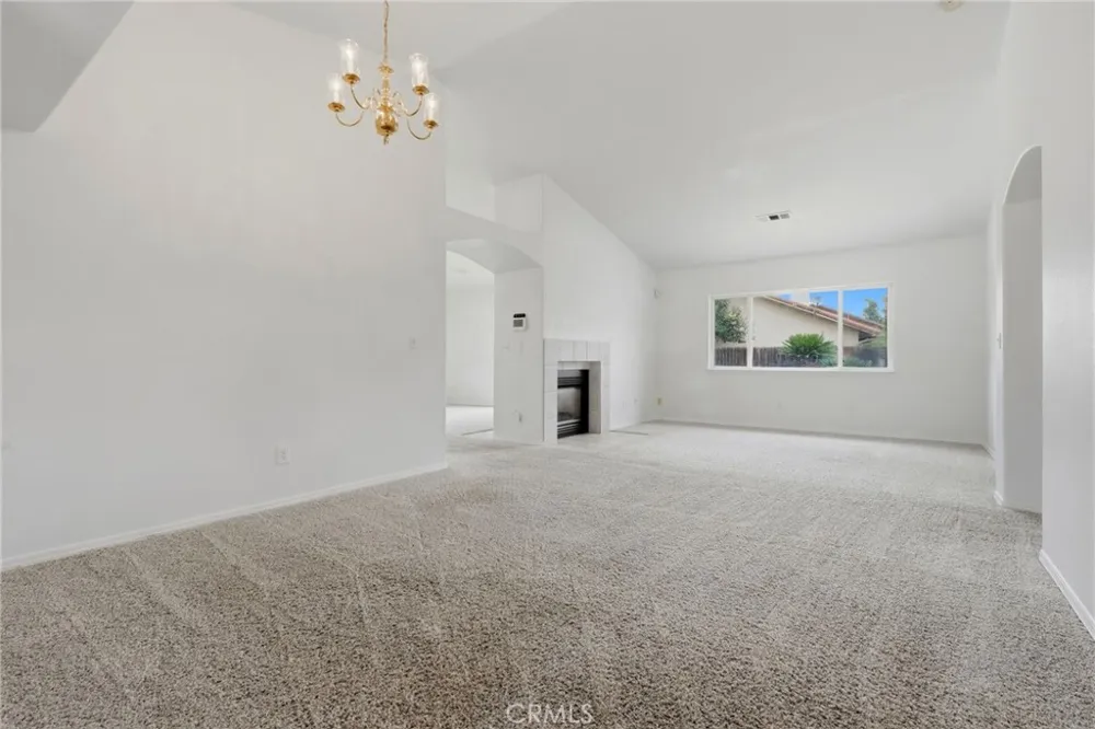 4106 E Westcott Visalia, CA 93292