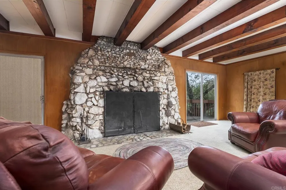 450 SUMMERHILL CT Alpine, CA 91901