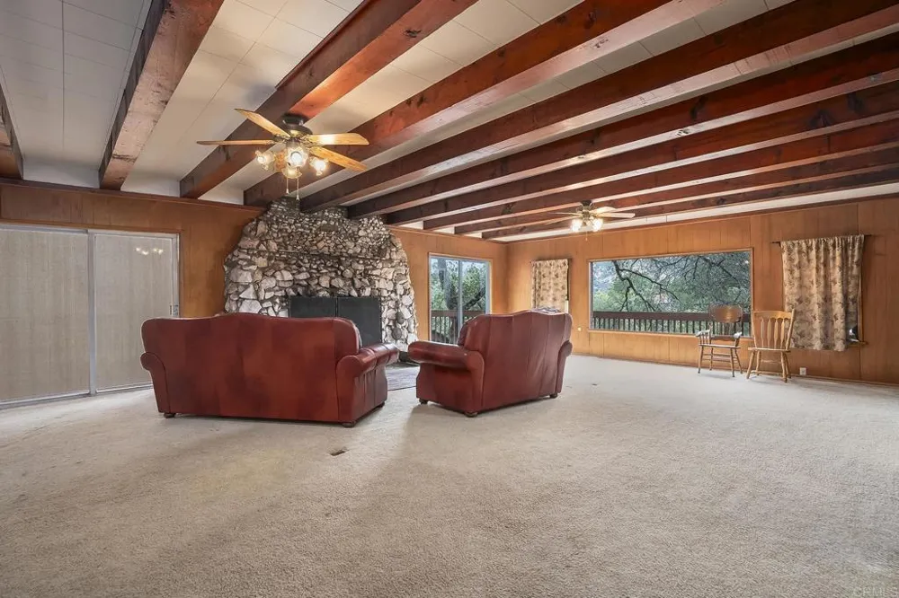 450 SUMMERHILL CT Alpine, CA 91901