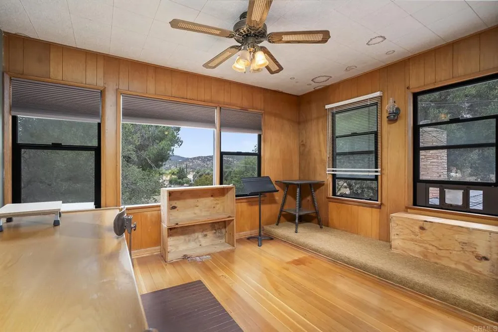450 SUMMERHILL CT Alpine, CA 91901