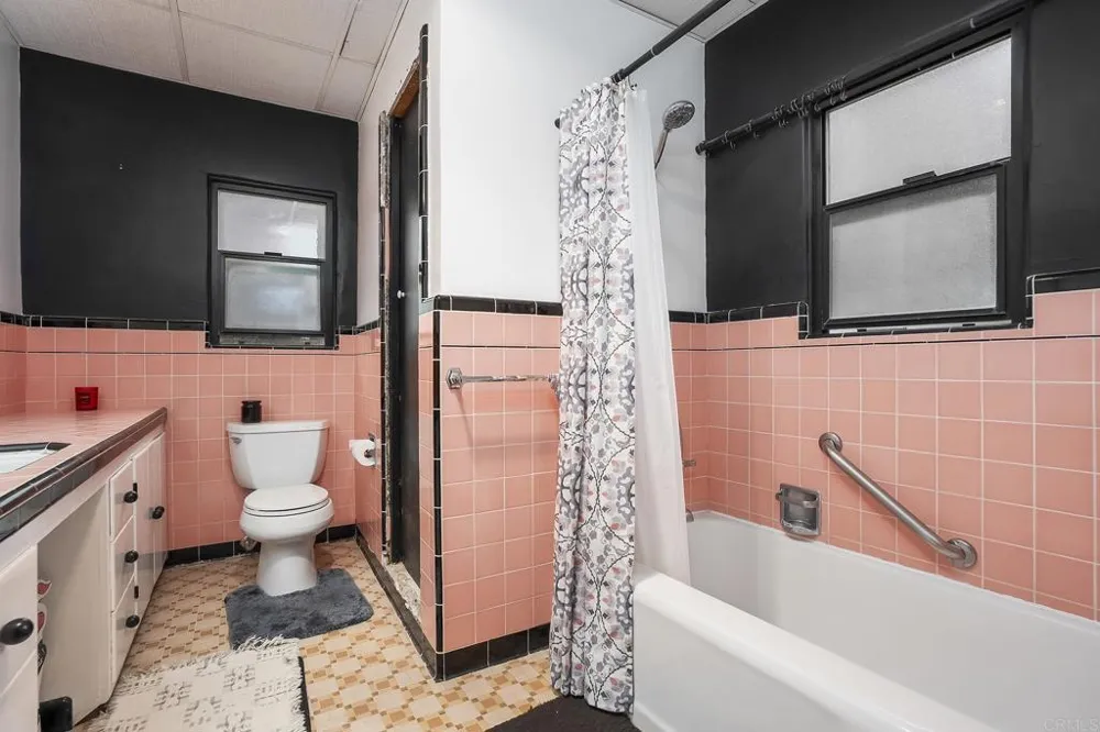 450 SUMMERHILL CT Alpine, CA 91901