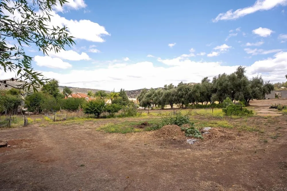 450 SUMMERHILL CT Alpine, CA 91901