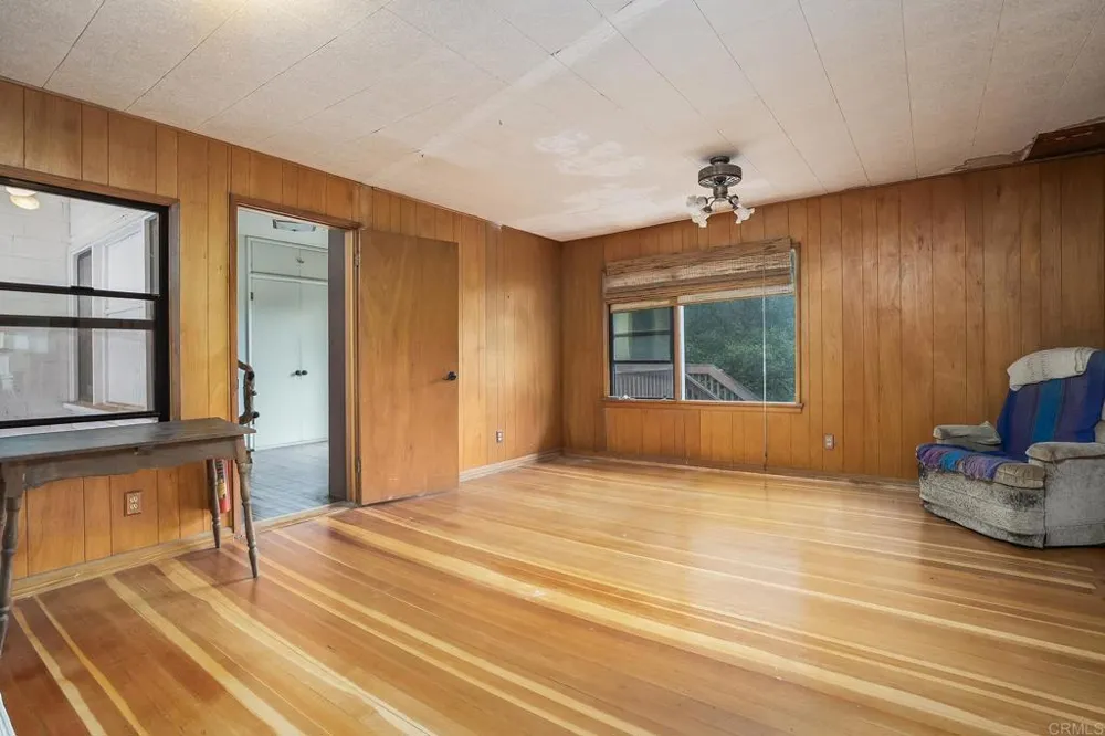 450 SUMMERHILL CT Alpine, CA 91901