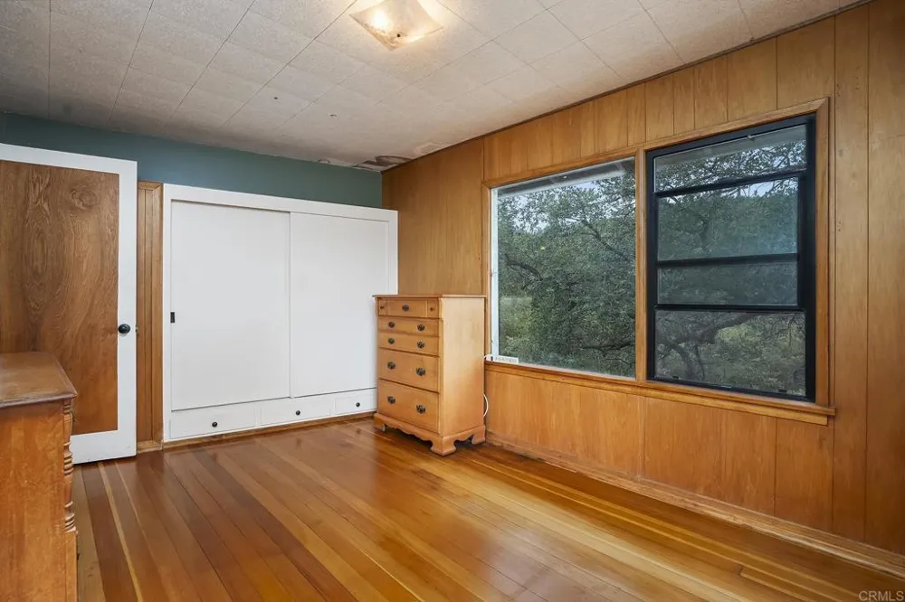 450 SUMMERHILL CT Alpine, CA 91901