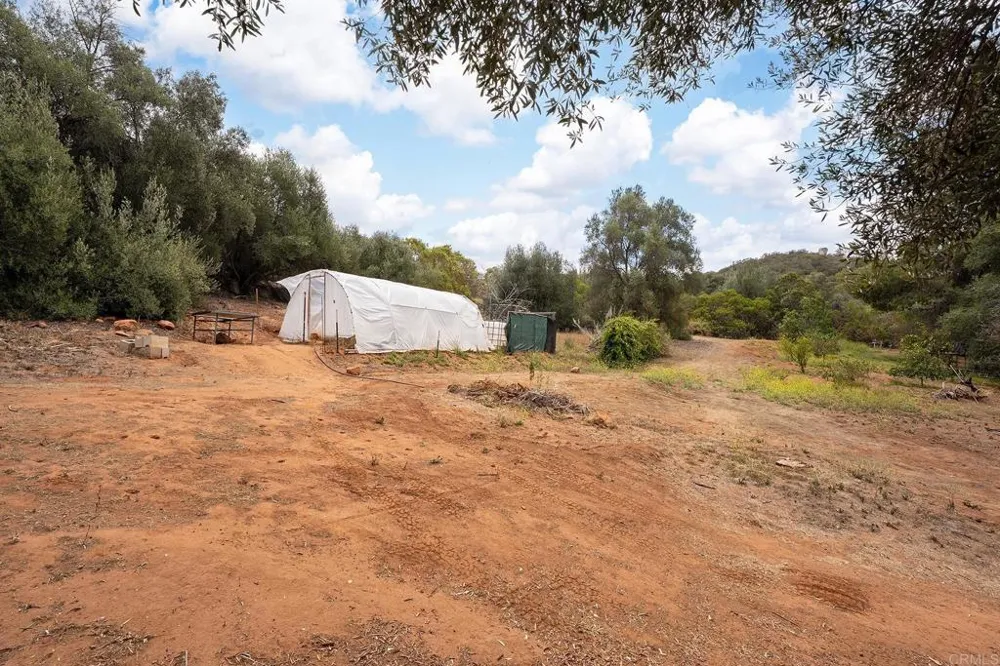 450 SUMMERHILL CT Alpine, CA 91901
