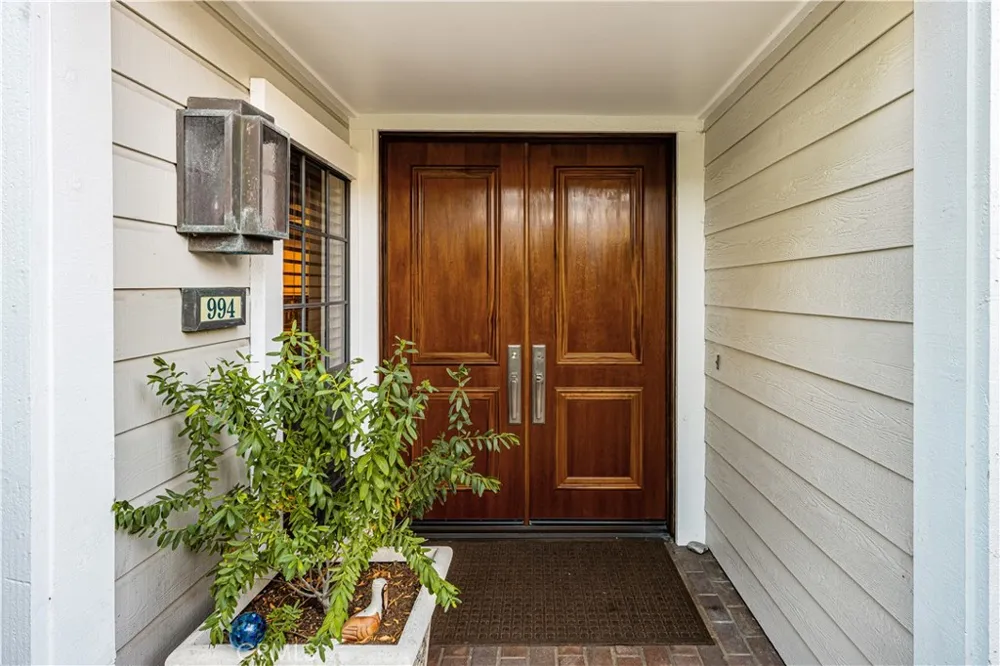 994 Bayside Cove Newport Beach, CA 92660