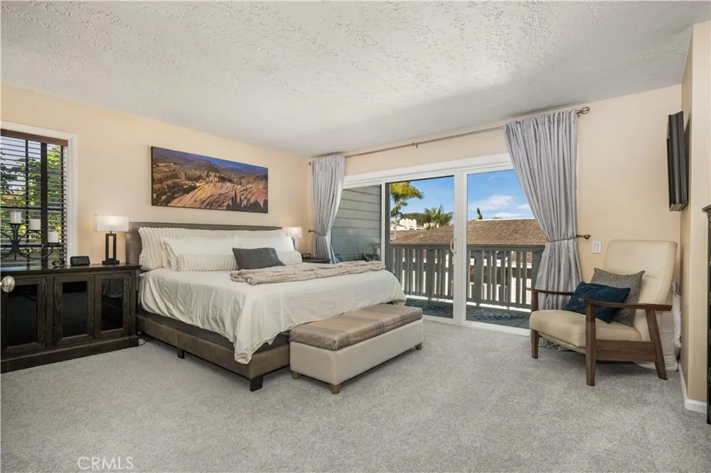 994 Bayside Cove Newport Beach, CA 92660