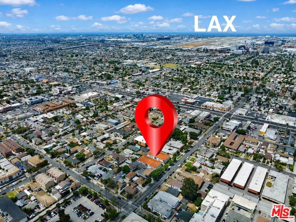 418 E Hardy Street #2 Inglewood, CA 90301