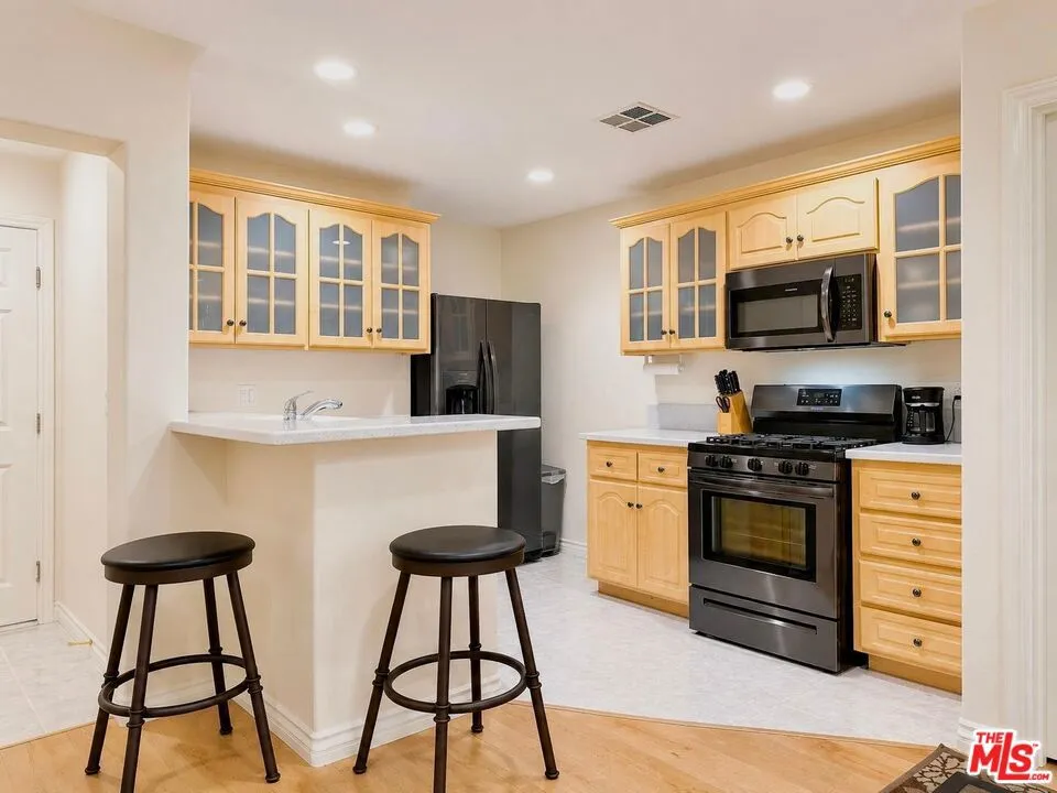 418 E Hardy Street #2 Inglewood, CA 90301