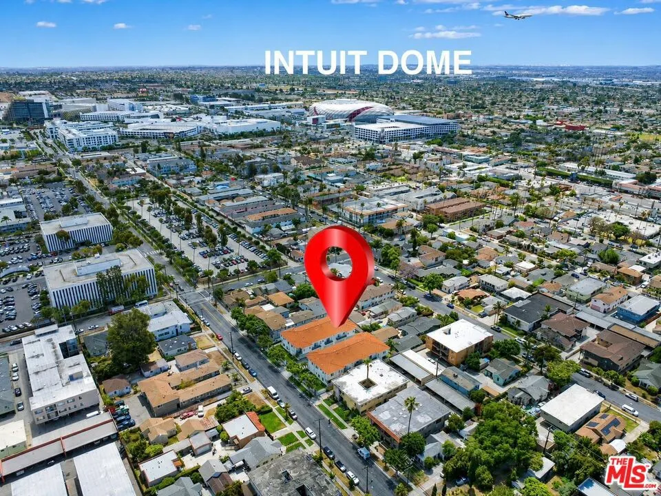 418 E Hardy Street #2 Inglewood, CA 90301