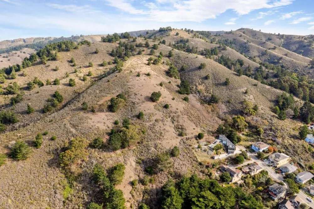 Calera Terrace Pacifica, CA 94044