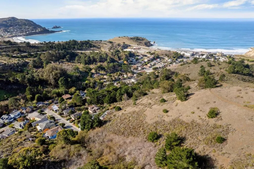 Calera Terrace Pacifica, CA 94044