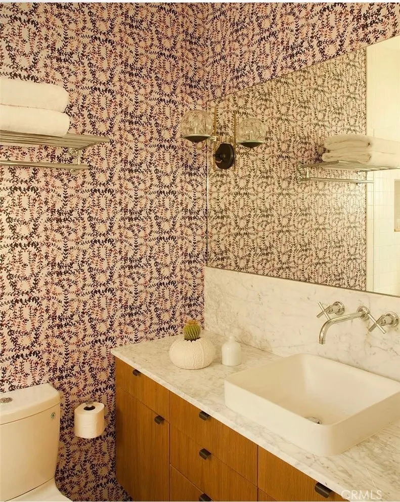 217 8th Place Manhattan Beach, CA 90266