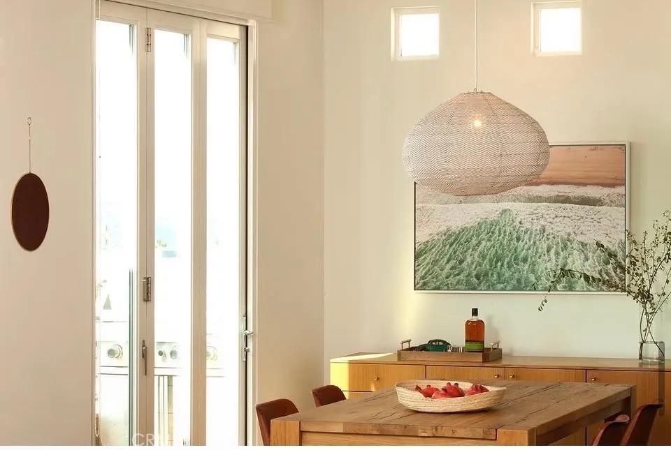 217 8th Place Manhattan Beach, CA 90266