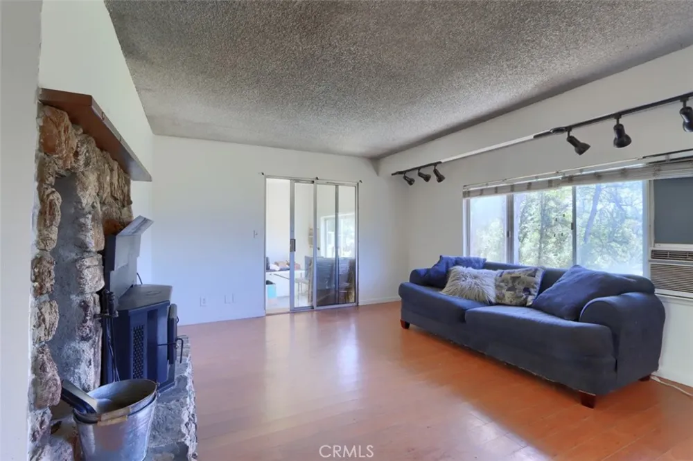 4121 Old Hwy Mariposa, CA 95338