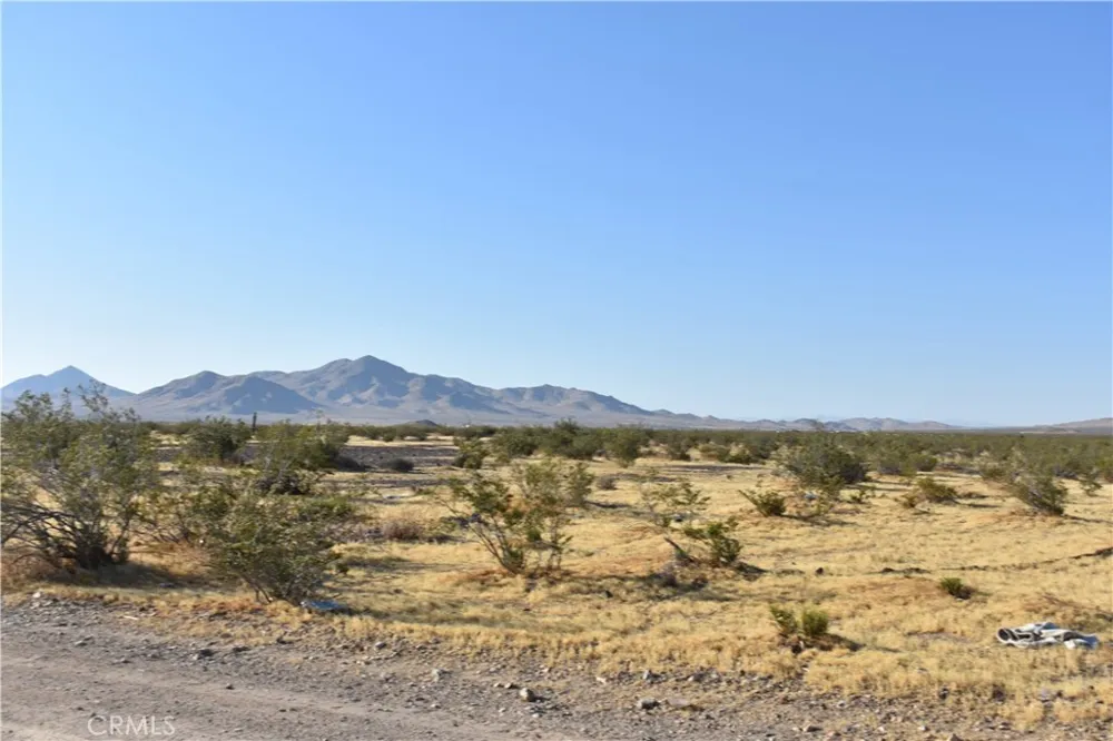 6155 Avenue H Roosevelt, CA 93535