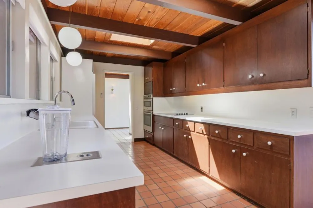 410 Conil Way Portola Valley, CA 94028