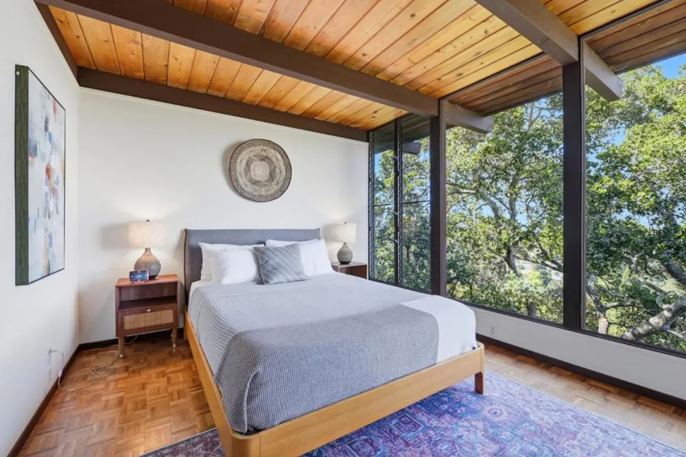 410 Conil Way Portola Valley, CA 94028
