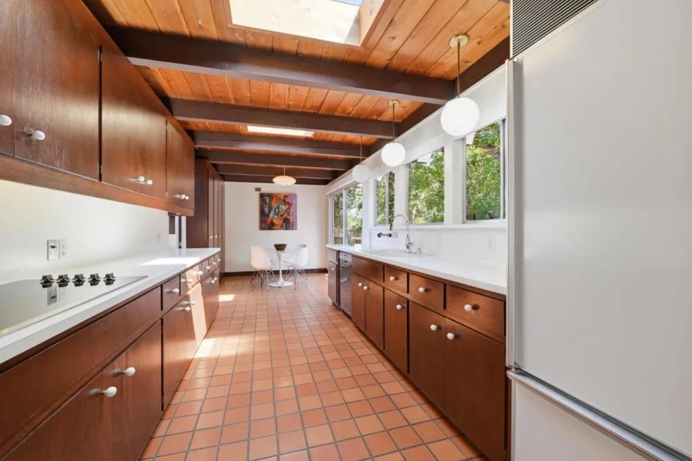 410 Conil Way Portola Valley, CA 94028