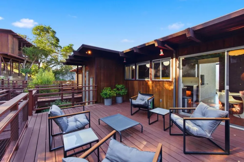 410 Conil Way Portola Valley, CA 94028