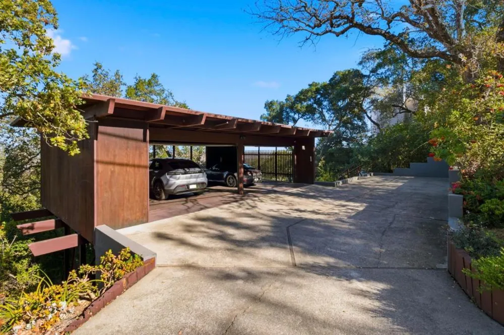 410 Conil Way Portola Valley, CA 94028