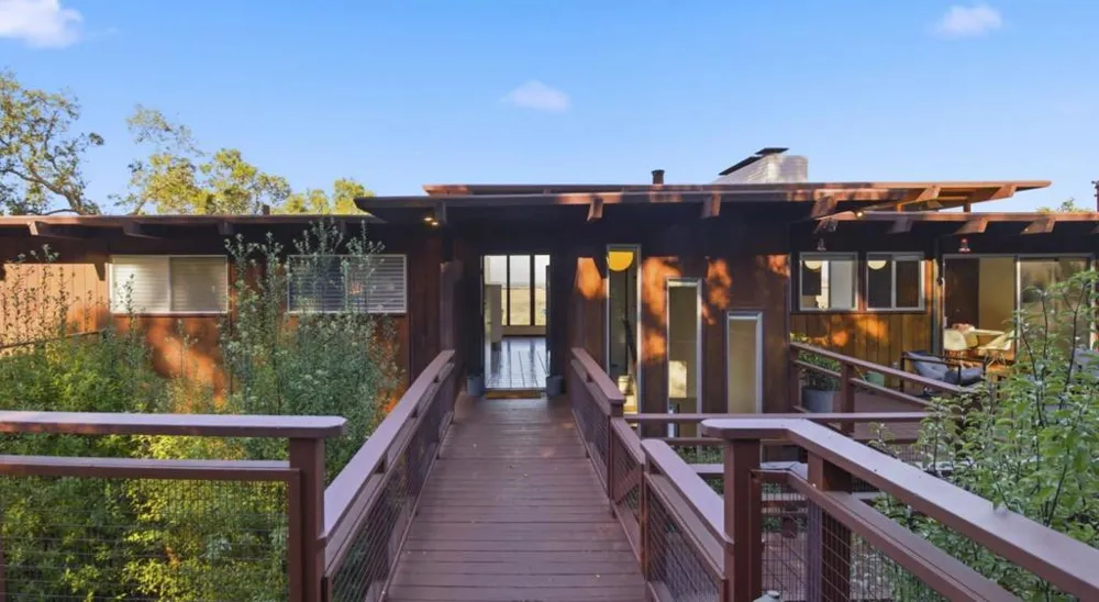 410 Conil Way Portola Valley, CA 94028