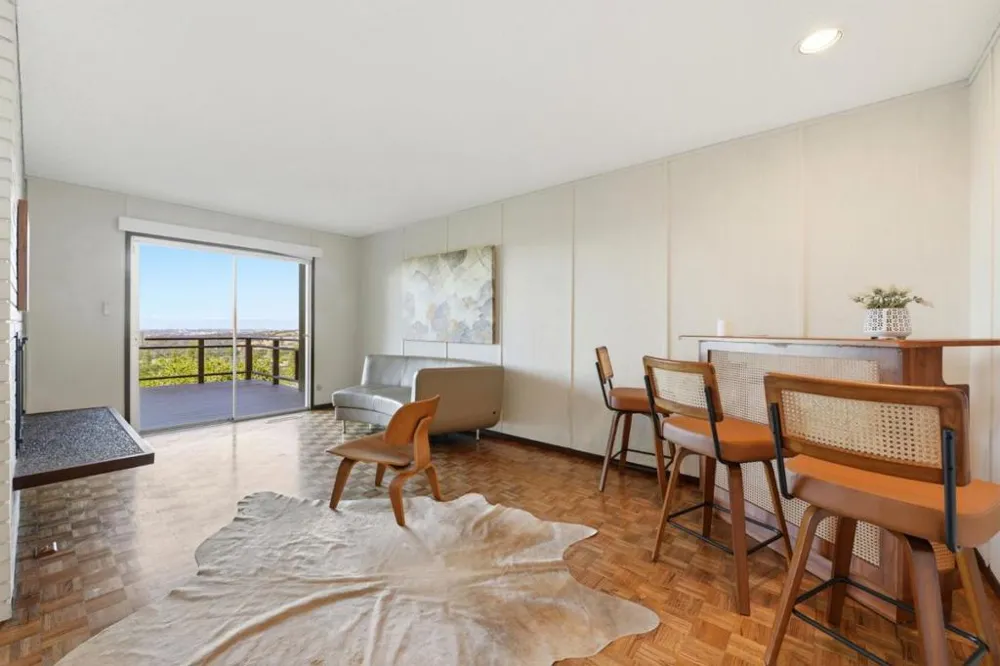 410 Conil Way Portola Valley, CA 94028