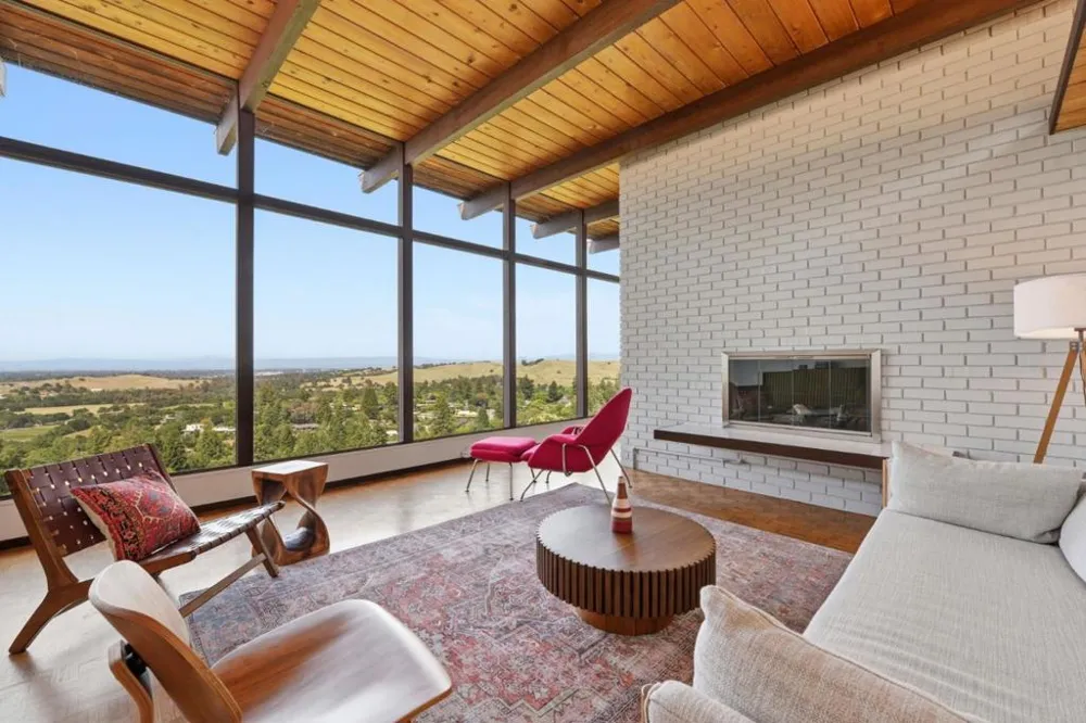 410 Conil Way Portola Valley, CA 94028