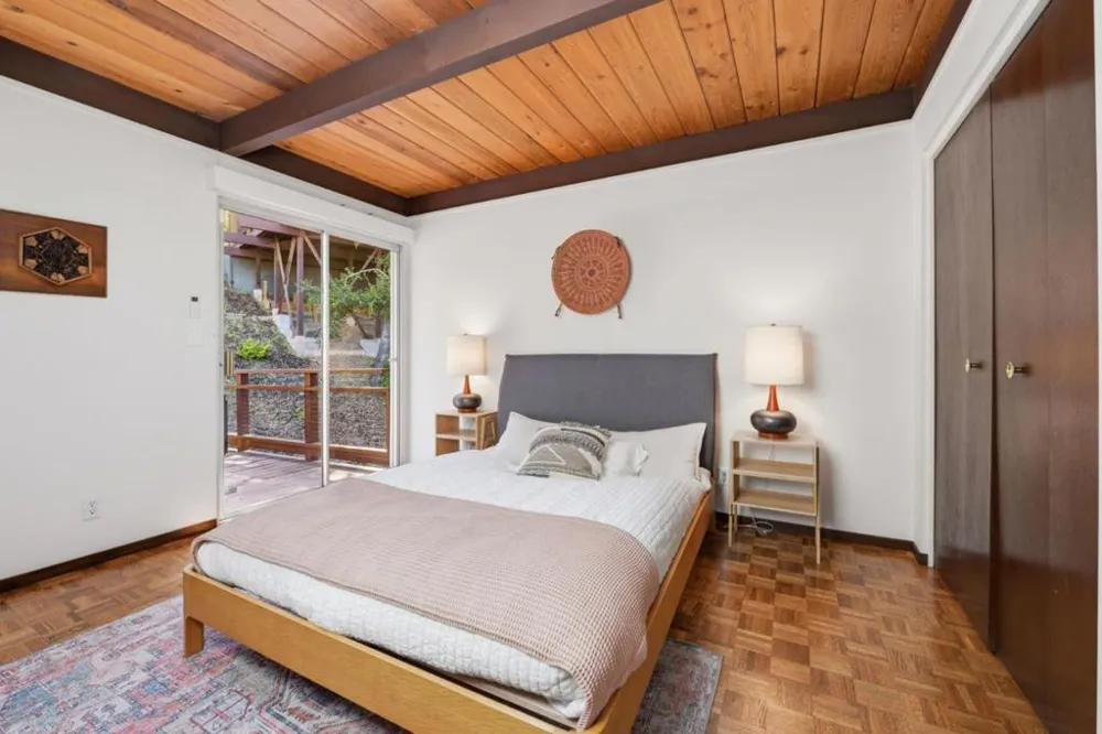 410 Conil Way Portola Valley, CA 94028