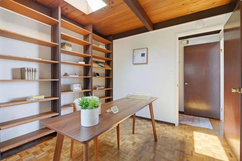 410 Conil Way Portola Valley, CA 94028