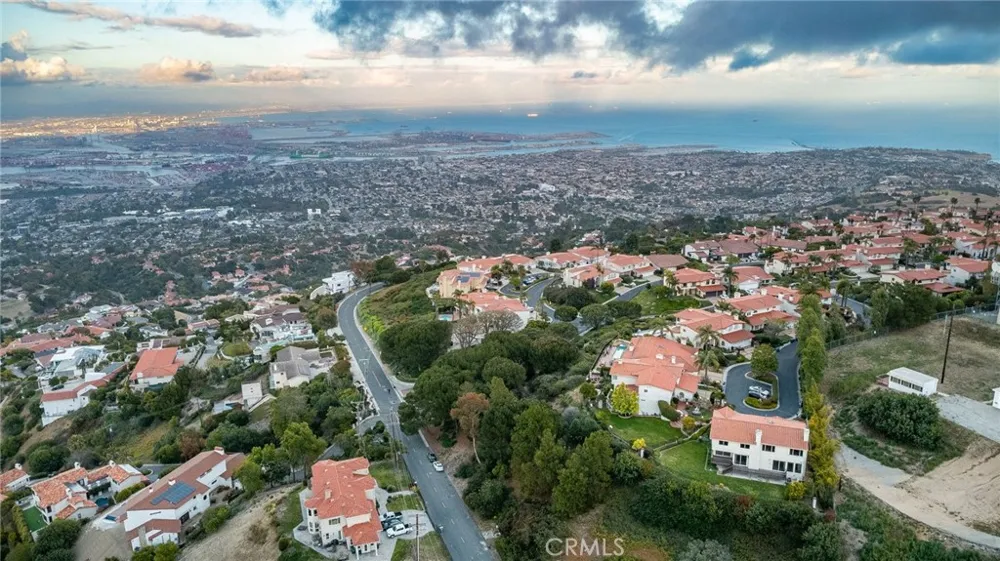 11 Avenida De Magnolia Rancho Palos Verdes, CA 90275