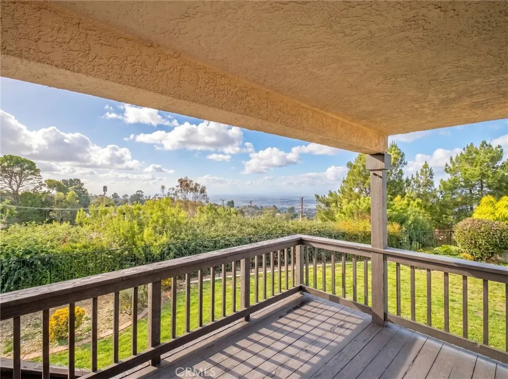 11 Avenida De Magnolia Rancho Palos Verdes, CA 90275